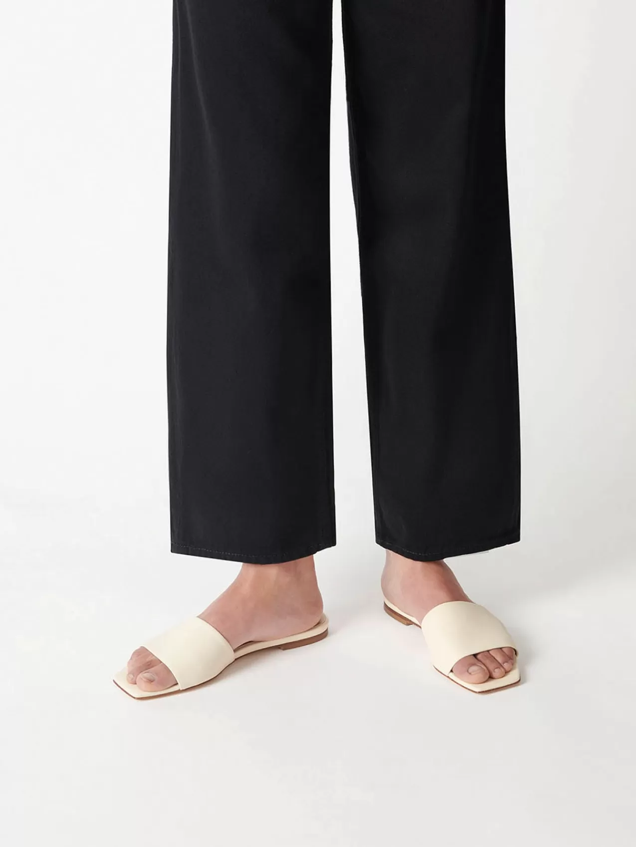 Anna^Aeyde Flash Sale