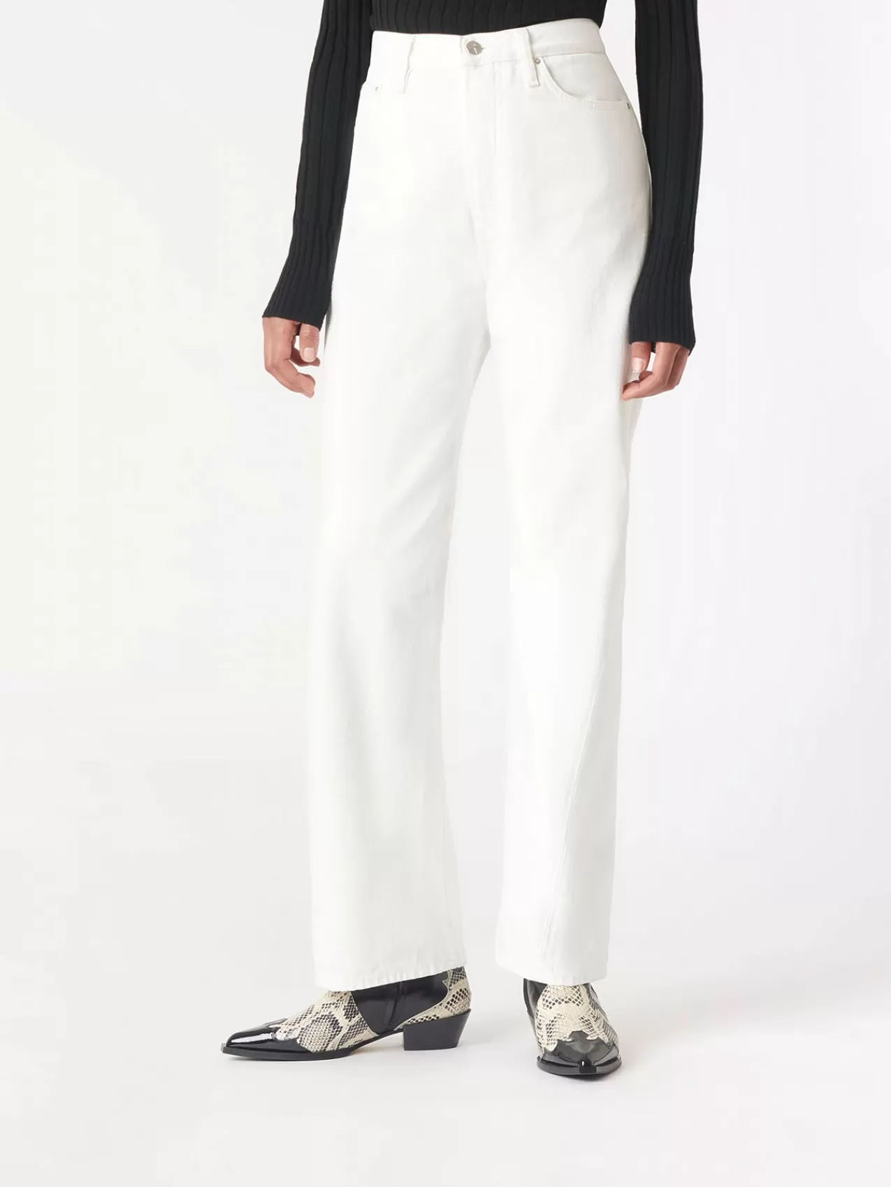 Hester^Aeyde Outlet