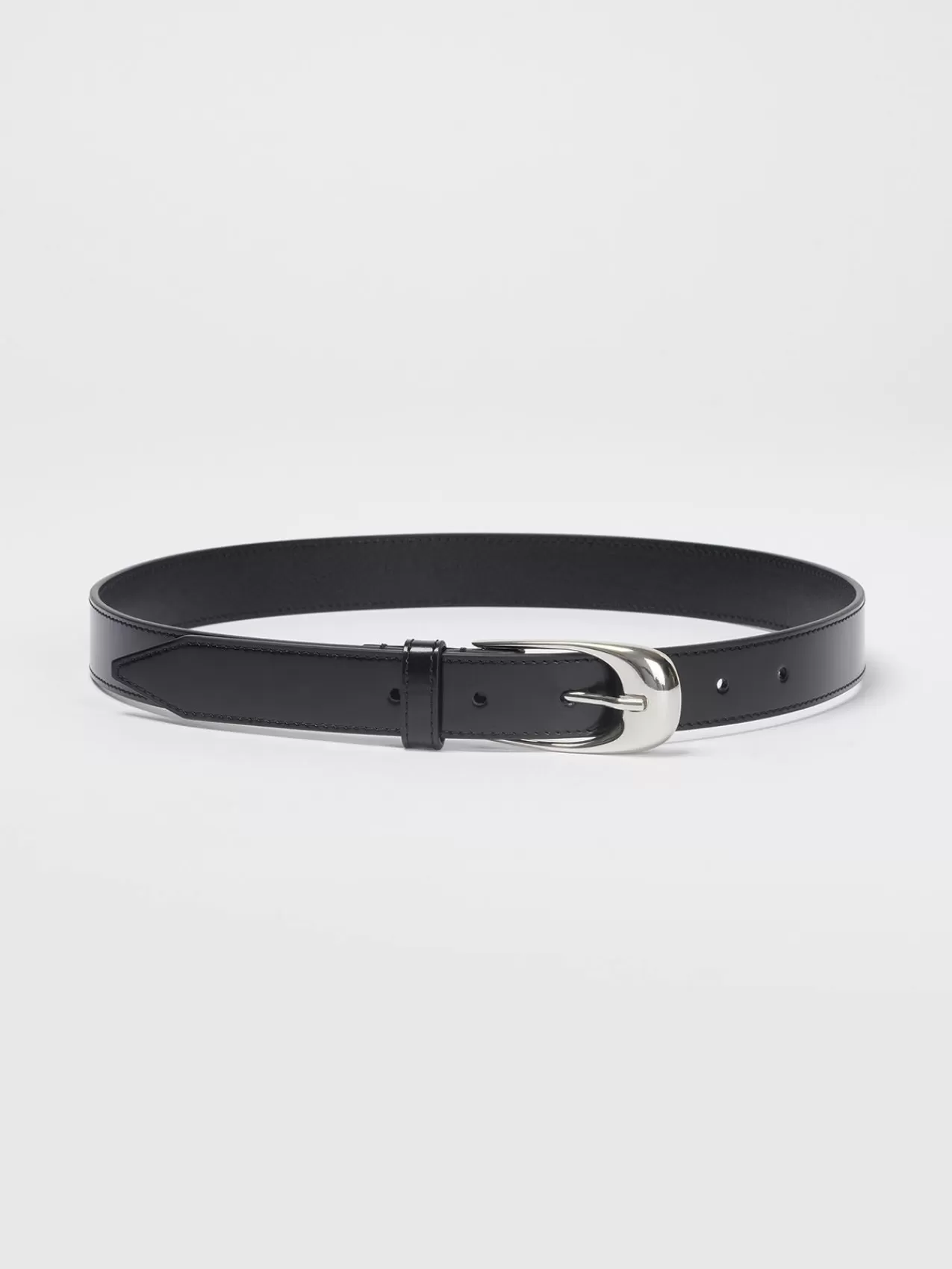 Leona^Aeyde Outlet